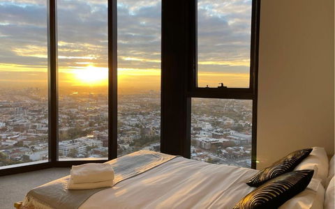EQ Tower Modern Apartments Melbourne Central CBD - Accommodation Sunshine Coast 4