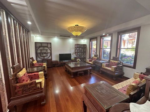 Exquisite Chinese Style Garden - Accommodation Sunshine Coast 0