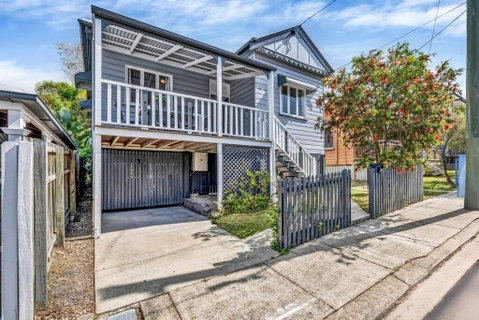 Gabba Central 2 Separate Homes 1 Block 6 Bdrms - Accommodation Sunshine Coast 0