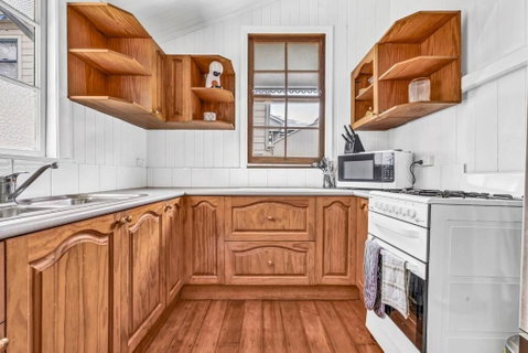 Gabba Central 2 Separate Homes 1 Block 6 Bdrms - Accommodation Sunshine Coast 1
