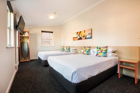 Granville Hotel - Accommodation Sunshine Coast 1