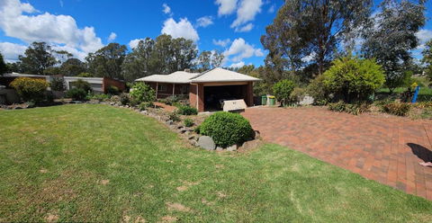 Gungurru - Accommodation Sunshine Coast 0