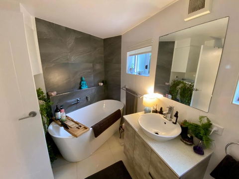 H2O Holiday Apartment Unit 14 - Accommodation Sunshine Coast 2