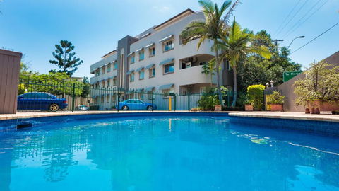 Hampton Court Apartments - Accommodation Sunshine Coast 0