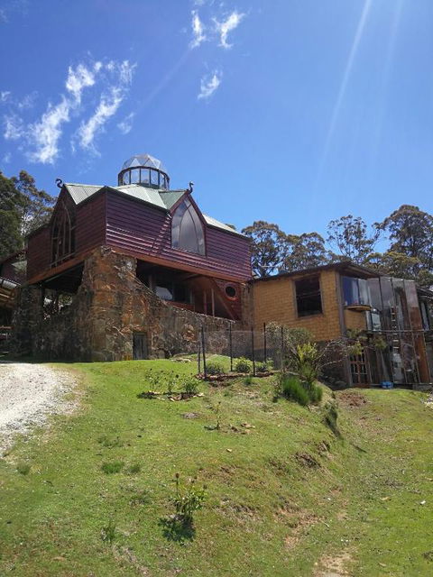 Happy Nest - Accommodation Sunshine Coast 0