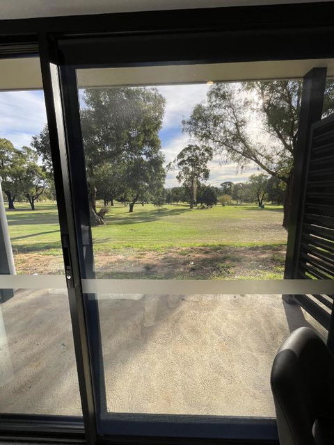 Harden Country Club Motel - Accommodation Sunshine Coast 2