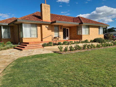 Harden Golfers Rest Accommodation - Accommodation Sunshine Coast 2