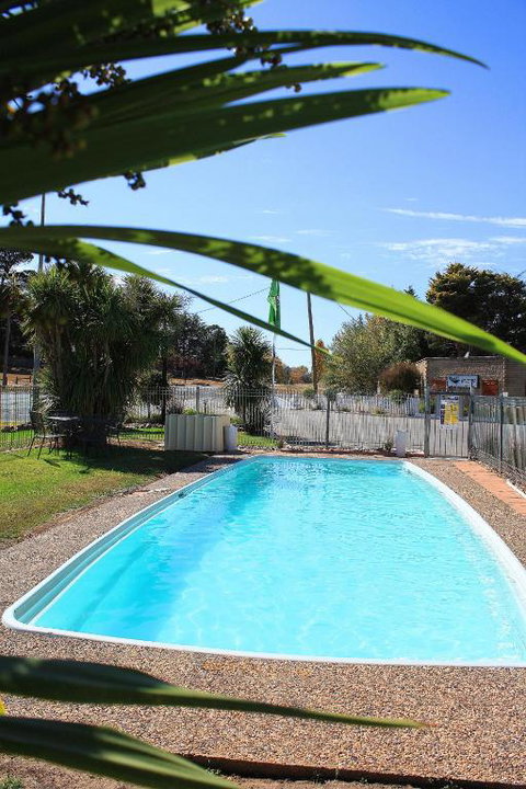 Hi Way Motor Inn - Accommodation Sunshine Coast 2