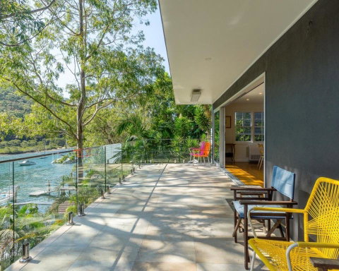 Hidden Beauty - Waterfront - Accommodation Sunshine Coast 1
