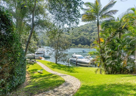 Hidden Beauty - Waterfront - Accommodation Sunshine Coast 0
