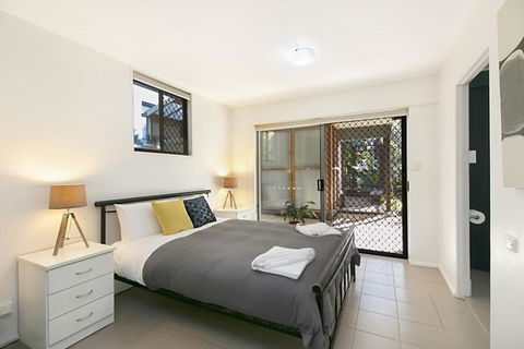 HideAway - Tweed Coast Holidays - Accommodation Sunshine Coast 0