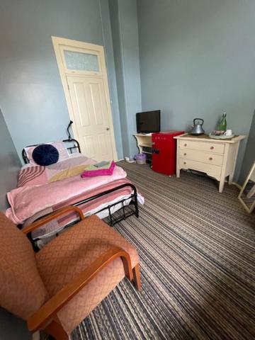 HISTORIC STAR LODGE And STATION MASTERS HOUSE NARRANDERA - Accommodation Sunshine Coast 2