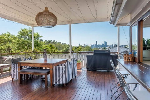 Homely Hideaway Bardon - Accommodation Sunshine Coast 3