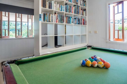 Homely Hideaway Bardon - Accommodation Sunshine Coast 2
