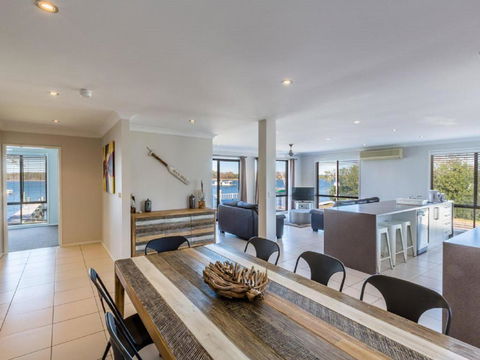 Iluka - Accommodation Sunshine Coast 0