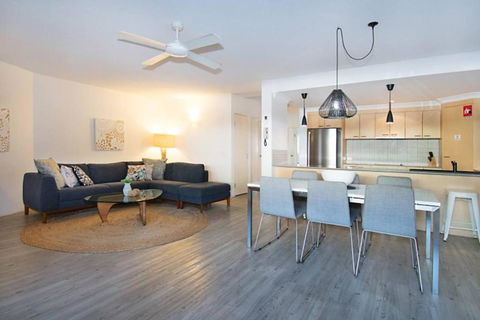 Indiah - Accommodation Sunshine Coast 2