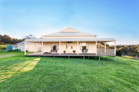 Hopkins River Homestead - Accommodation Sunshine Coast 0