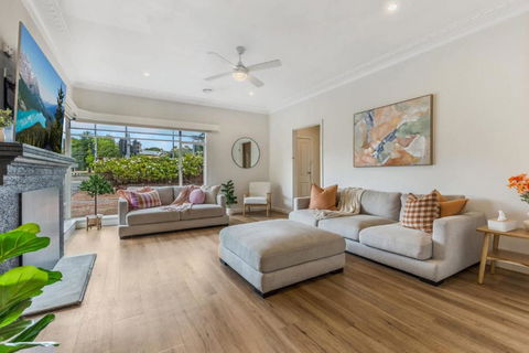 Ironbark Rise Central Bendigo - Accommodation Sunshine Coast 0