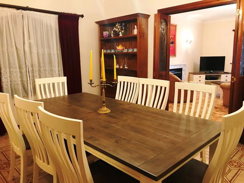 Adelaide's Holiday Home - Accommodation Sunshine Coast 3