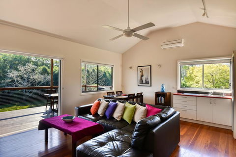 Afterglow Cottages - Accommodation Sunshine Coast 1