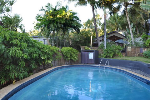 Airlie Beach Motor Lodge - Accommodation Sunshine Coast 0