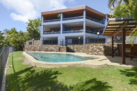 Airlie Harbour Apartment - Airlie Beach - Accommodation Sunshine Coast 3
