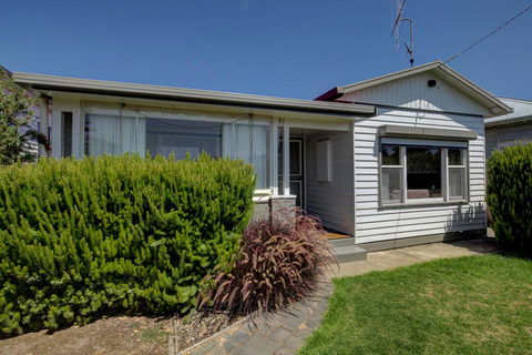 Aisling Cottage - Accommodation Sunshine Coast 0