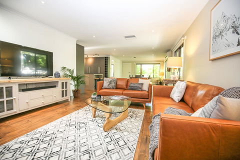 Alderwood - Accommodation Sunshine Coast 0