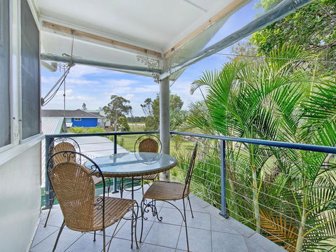 Allamanda House, 3 Willow Street - Accommodation Sunshine Coast 0