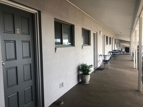 Allan Cunningham Motel - Accommodation Sunshine Coast 3