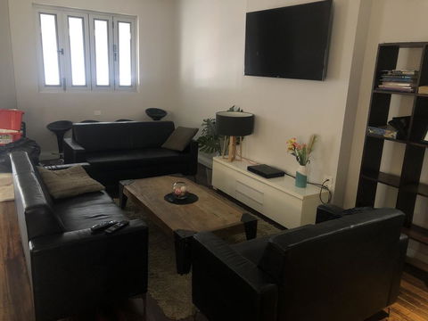 Alloggio Studios On King - Accommodation Sunshine Coast 1