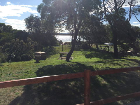 Alluvion Beach Cottage - Accommodation Sunshine Coast 1