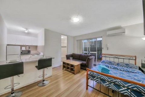 Alma Rd Melbourne Apartments - Accommodation Sunshine Coast 0
