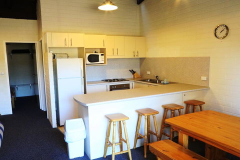 Alpha 8 - Accommodation Sunshine Coast 0