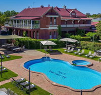 Alzburg Resort - Accommodation Sunshine Coast