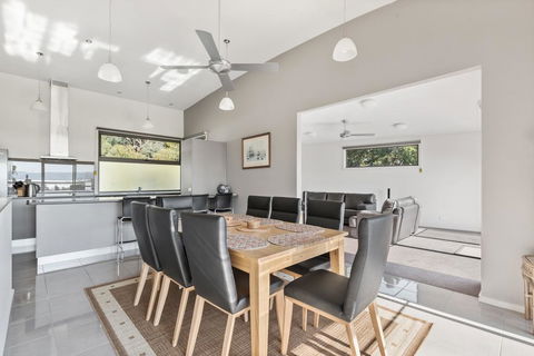 Amaroo - Accommodation Sunshine Coast 2