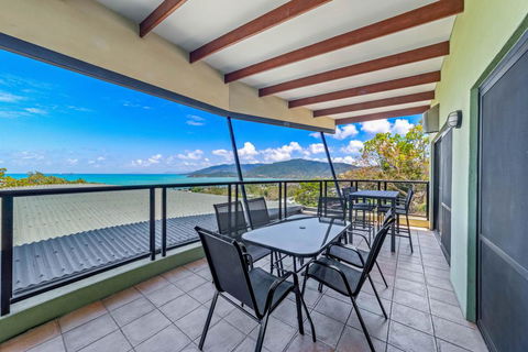 Ambience Of Airlie - Airlie Beach - Accommodation Sunshine Coast 1