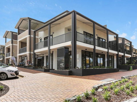 Anchored@Oceania - Accommodation Sunshine Coast 2