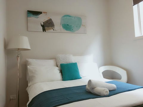 Angel's Space Princes Hwy - Accommodation Sunshine Coast 3