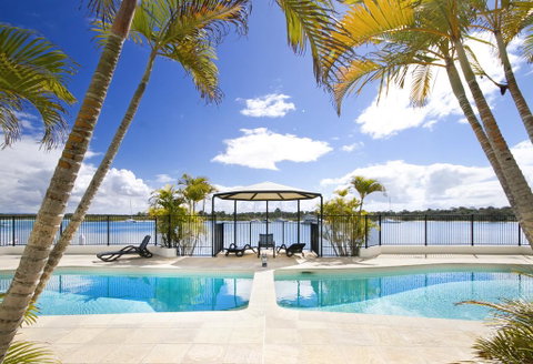 Apartment 5 Commodore - Accommodation Sunshine Coast 3