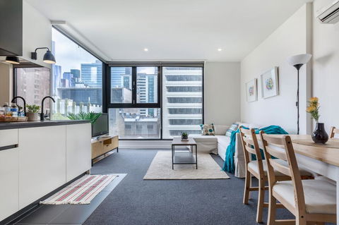 Apartment On BOURKE St - HEART Of Melbourne CBD. - Accommodation Sunshine Coast 0