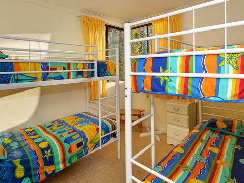 Apartment With Inground Pool - Accommodation Sunshine Coast 1