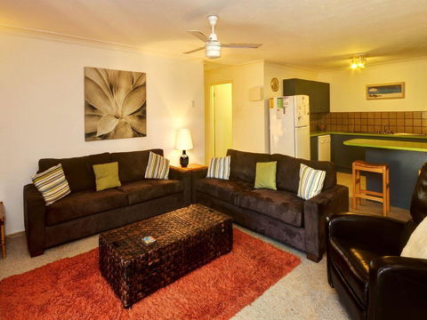 Apartment With Inground Pool - Accommodation Sunshine Coast 0