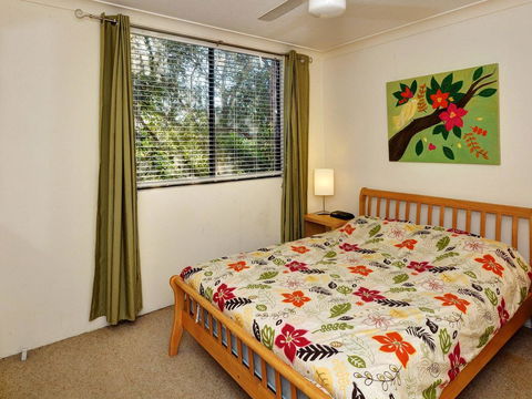 Apartment With Inground Pool - Accommodation Sunshine Coast 3