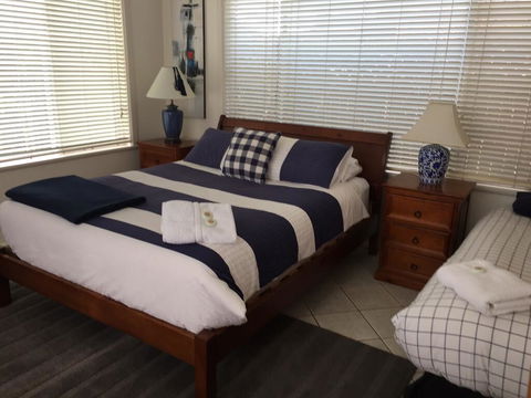 Apartments On The Park - 47 March St - Accommodation Sunshine Coast 0