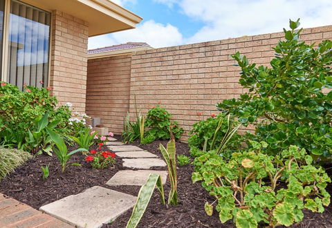API Busselton Seaside Escape Apartments - Accommodation Sunshine Coast 2