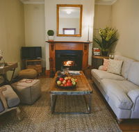 Apple Cottage Orange NSW - Accommodation Sunshine Coast