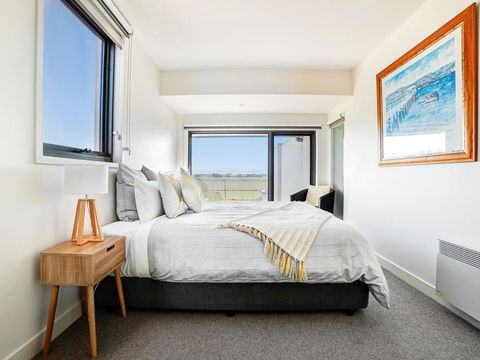 AQUA MIST PENTHOUSE - Accommodation Sunshine Coast 3