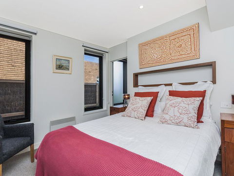 Aqua Mist Seascape - Accommodation Sunshine Coast 3