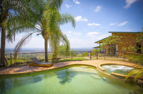 Aquila - Accommodation Sunshine Coast 0